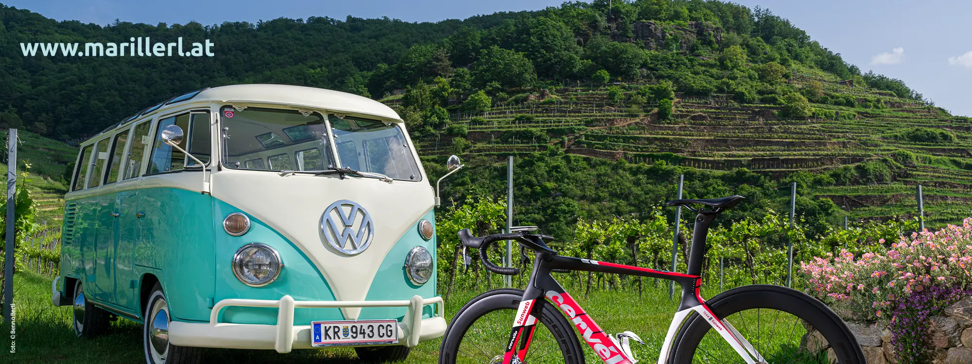 Bulli von Marillerl mit Mountain-Bike im Vordergrund